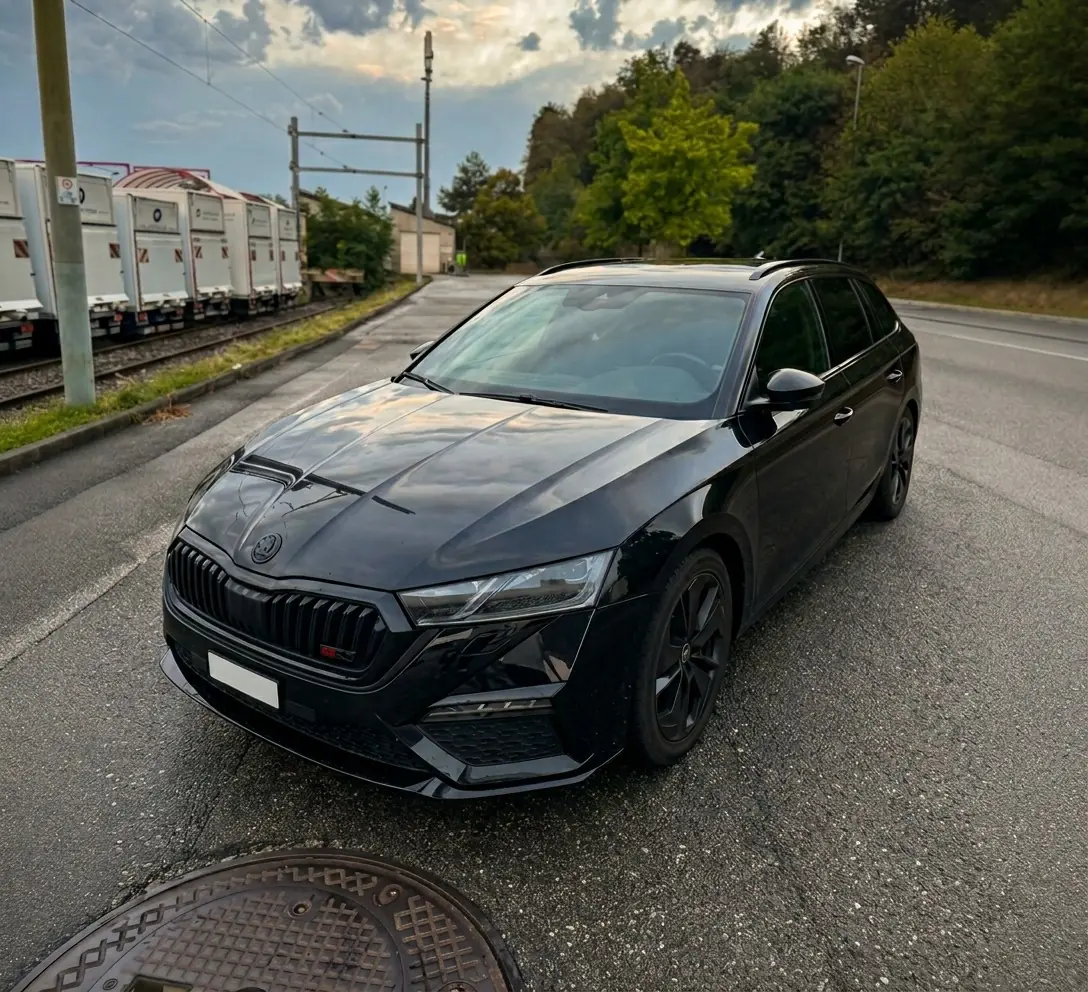 Skoda Octavia Combi 2.0 TDI RS — Break sportif diesel, 200 ch, boîte DSG