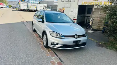 Volkswagen Golf 2.0 TDI Comfortline — Break fiable, entretien complet, 8 pneus neufs — vue extérieure