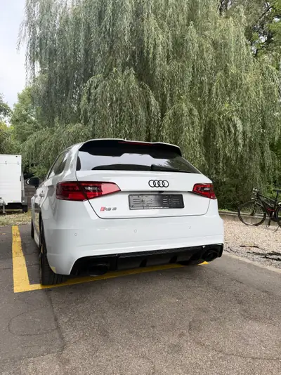 Audi RS3 2.5 T FSI Quattro — Berline sportive 367 ch, faible kilométrage — Außenansicht