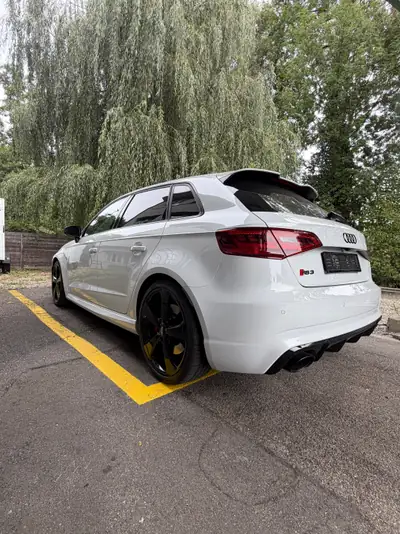 Audi RS3 2.5 T FSI Quattro — Berline sportive 367 ch, faible kilométrage — Seitenansicht