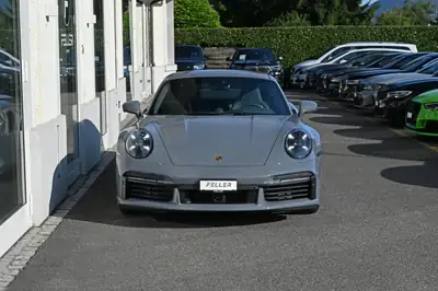 Porsche 911 Turbo S PDK — Superbe coupé haute performance, 9'900 km seulement — Heckansicht