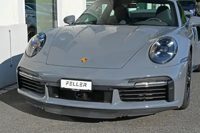 Porsche 911 Turbo S PDK — Superbe coupé haute performance, 9'900 km seulement — Innenraum