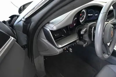 Porsche 911 Turbo S PDK — Superbe coupé haute performance, 9'900 km seulement — Miniatur 15