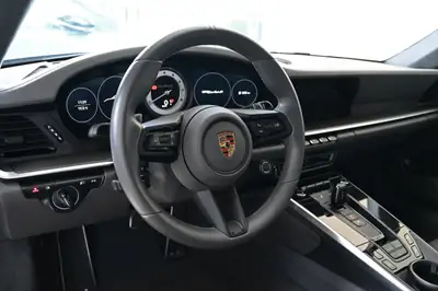 Porsche 911 Turbo S PDK — Superbe coupé haute performance, 9'900 km seulement — Miniatur 16