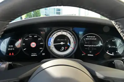 Porsche 911 Turbo S PDK — Superbe coupé haute performance, 9'900 km seulement — Miniatur 17