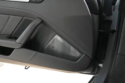 Porsche 911 Turbo S PDK — Superbe coupé haute performance, 9'900 km seulement — Miniatur 22