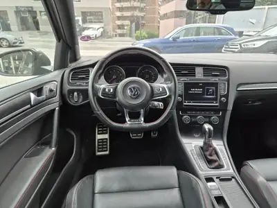 VW Golf 2.0 TSI GTI Performance DSG — Sportive affirmée, 230 ch dynamiques — Miniatura 13