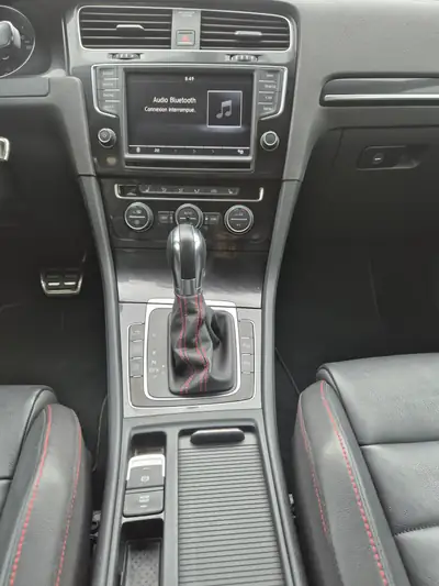 VW Golf 2.0 TSI GTI Performance DSG — Sportive affirmée, 230 ch dynamiques — Miniatura 16