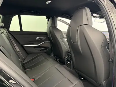 BMW M3 Touring xDrive Competition M 2025 — 530 ch, break haute performance, garantie constructeur — Miniature 8