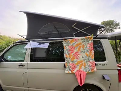 VW T6.1 Beach Liberty Spirit — Monospace diesel performant, 120'000 km, transmission DSG — Miniatur 18