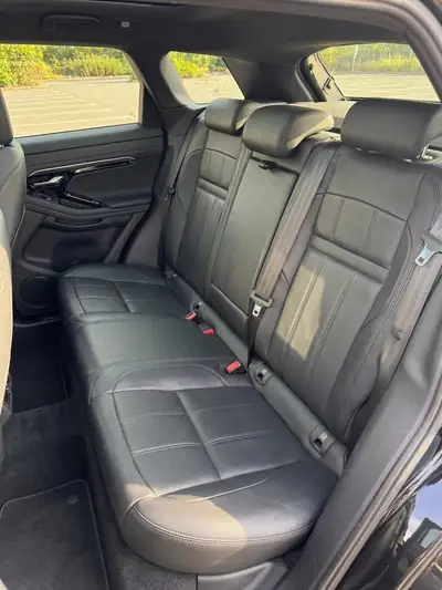 Range Rover Evoque 1.5 T 300e — Hybride rechargeable premium, 115 000 km — Detail