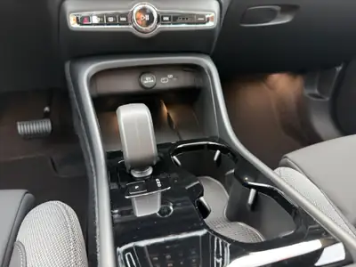 Volvo EX40 Extended Ultra — SUV électrique 252 ch, seulement 8000 km — Miniatur 14
