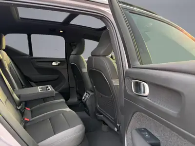 Volvo EX40 Extended Ultra — SUV électrique 252 ch, seulement 8000 km — Miniatur 18