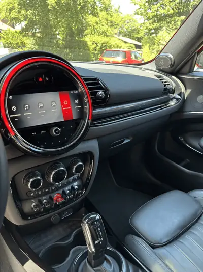 MINI Clubman 2.0i John Cooper Works ALL4 — Sportive compacte, transmission automatique, traction intégrale — Miniature 9