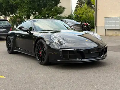 Porsche 911 Carrera 4 GTS PDK — Coupé haute performance, garantie Porsche Approved — côté