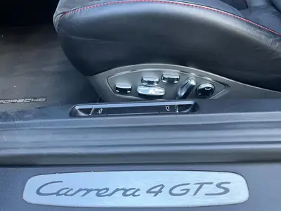 Porsche 911 Carrera 4 GTS PDK — Coupé haute performance, garantie Porsche Approved — Miniature 14