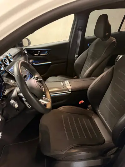 Mercedes-Benz GLC 300 e AMG Line 4matic — Hybride rechargeable haute performance, 13'000 km — détail