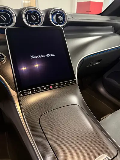 Mercedes-Benz GLC 300 e AMG Line 4matic — Hybride rechargeable haute performance, 13'000 km — Miniature 10