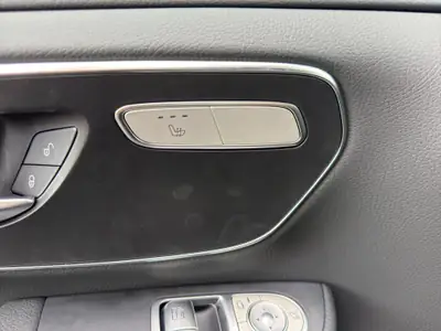 Mercedes-Benz V 250 d Style L — Monospace premium 6 places, diesel efficace et 4MATIC — Miniatura 17