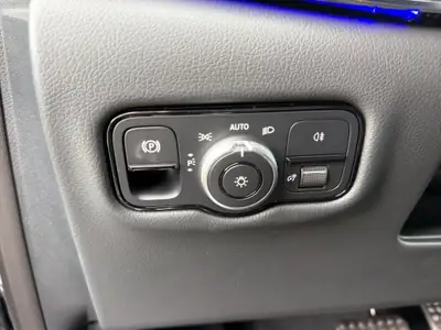 Mercedes-Benz V 250 d Style L — Monospace premium 6 places, diesel efficace et 4MATIC — Miniatura 18