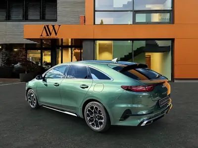 Kia ProCeed 1.5 T-GDi MHEV GT-Line — Break sportif hybride avec 160 ch et technologie avancée — Innenraum