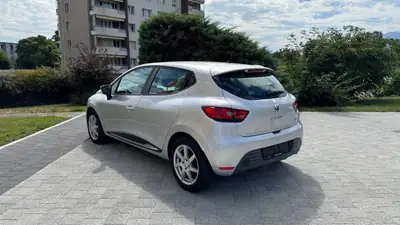 Renault Clio 1.5 dCi — Citadine économique et fiable, 205000 km — vista posteriore
