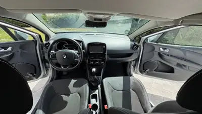 Renault Clio 1.5 dCi — Citadine économique et fiable, 205000 km — cruscotto