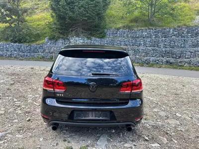 Volkswagen Golf 2.0 TSI GTI — Sportive dynamique, 210 ch et boîte manuelle — intérieur