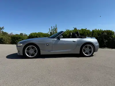 BMW Z4 M 2006 — Roadster sportif 342 ch, authentique manuel — fianco