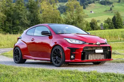 Toyota GR Yaris 1.6 Turbo Sport 4x4 — Hot-hatch haute performance, Circuit-Paket complet — vue extérieure