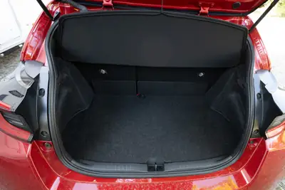 Toyota GR Yaris 1.6 Turbo Sport 4x4 — Hot-hatch haute performance, Circuit-Paket complet — Miniature 13