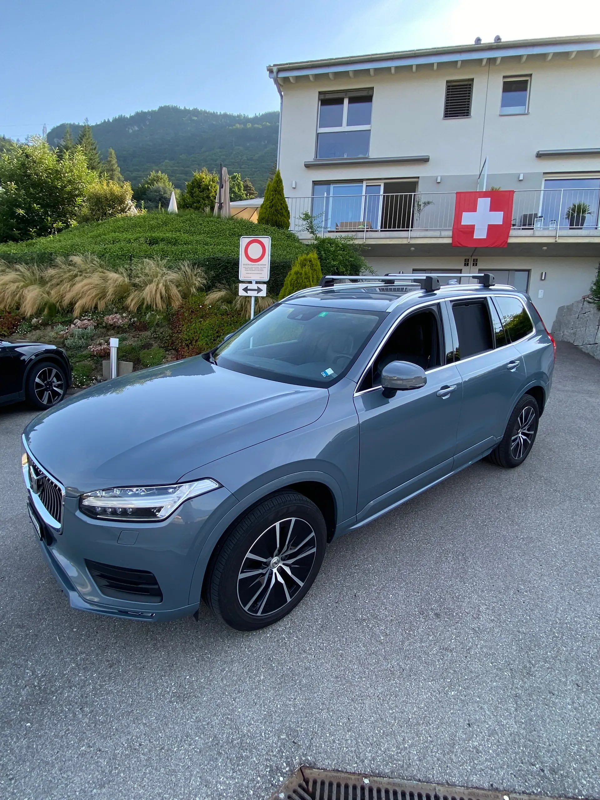 Volvo XC90 2.0 T5 Momentum — SUV 7 places robuste, sans sinistre