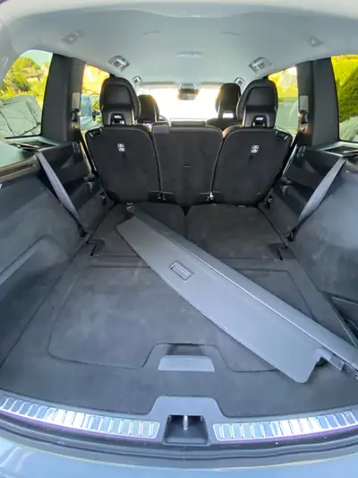 Volvo XC90 2.0 T5 Momentum — SUV 7 places robuste, sans sinistre — dettaglio