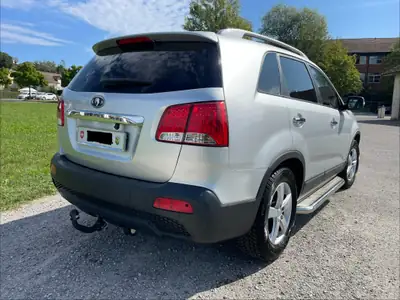 Kia Sorento 2.2 CRDi — SUV 7 places robuste, diesel économique et fiable — Heckansicht