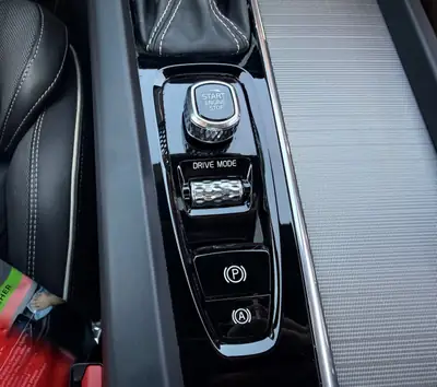 Volvo S60 2.0 T5 R-Design — Berline sportive 250 ch, design suédois premium — Miniatur 12