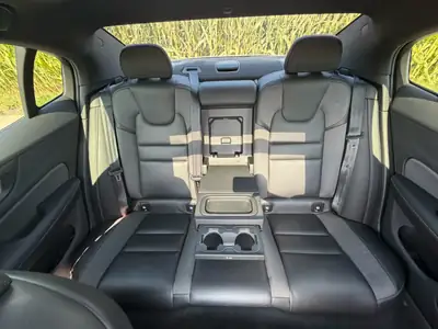 Volvo S60 2.0 T5 R-Design — Berline sportive 250 ch, design suédois premium — Miniatur 10