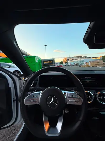 Mercedes-Benz Classe A 180 d Edition — Diesel efficace, 128'000 km, design moderne — Miniature 12