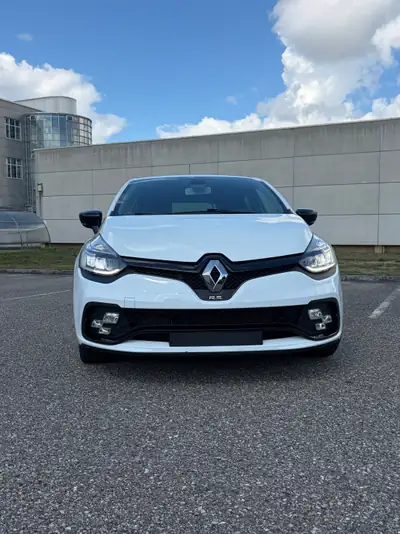 Renault Clio RS 200 EDC — Sportive compacte, 200 ch et boîte auto — side view