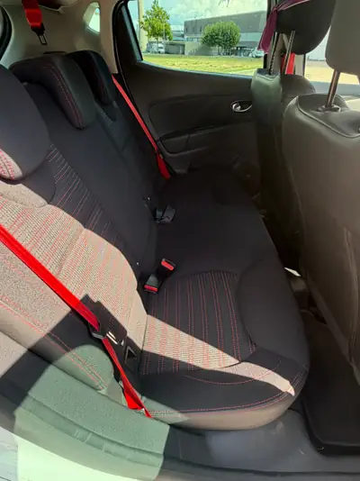 Renault Clio RS 200 EDC — Sportive compacte, 200 ch et boîte auto — Thumbnail 7