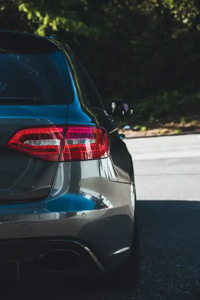 Audi RS4 4.2 V8 FSI Quattro — Break haute performance, révision complète — cruscotto