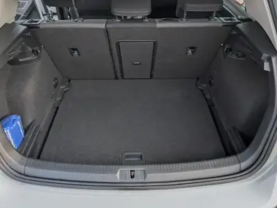 VW Golf 1.4 TSI R-Line — Compacte dynamique, essence économe et sans sinistre — Miniatura 10