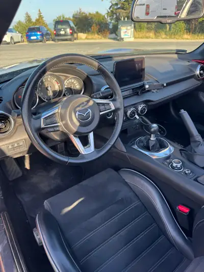 Mazda MX-5 2020 — Cabriolet sportif 184 ch, Soul Red Crystal, 46'700 km — cruscotto