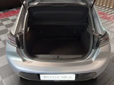 Peugeot 208 1.2 PureTech Allure — Citadine dynamique, moteur écologique et faible kilométrage — Miniatura 10