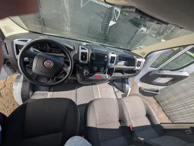 Fiat Ducato L2H2 — Utilitaire spacieux diesel, 190'000 km, sans sinistre — détail