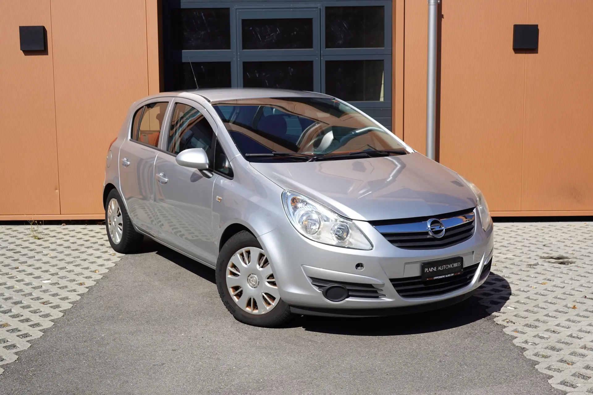 Opel Corsa 1.4 TP Enjoy — Citadine fiable avec capteur de stationnement, sans accident