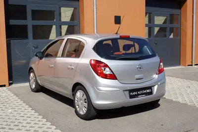 Opel Corsa 1.4 TP Enjoy — Citadine fiable avec capteur de stationnement, sans accident — Miniature 10