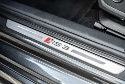 Audi RS3 Sportback 2.5 TSI Quattro — Pack Carbone, 400 ch, peu kilométré — Miniature 17