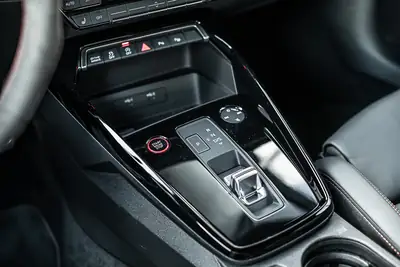 Audi RS3 Sportback 2.5 TSI Quattro — Pack Carbone, 400 ch, peu kilométré — Miniature 24