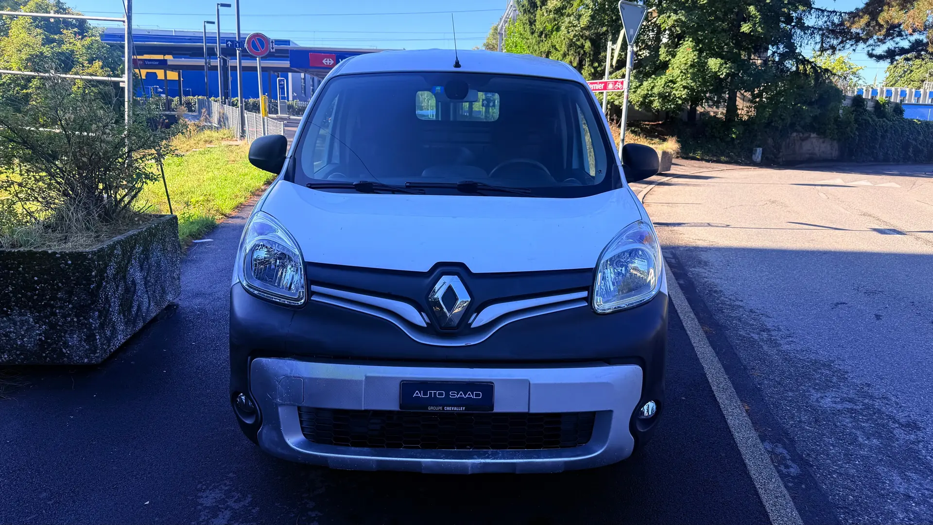 Renault Kangoo Medium 1.6 105 — Utilitaire automatique, climatisé, 56 000 km — vista esterna