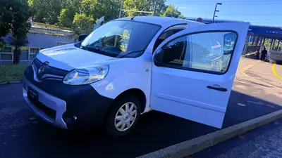 Renault Kangoo Medium 1.6 105 — Utilitaire automatique, climatisé, 56 000 km — Miniatura 10